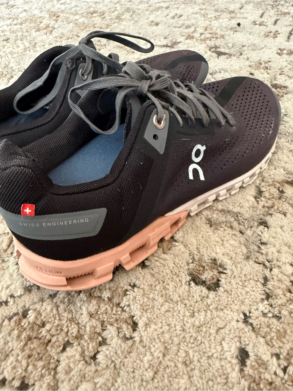 On Running Women's Black and Pink Cloud Sneakers with Gray Accents - Picture 3 of 5